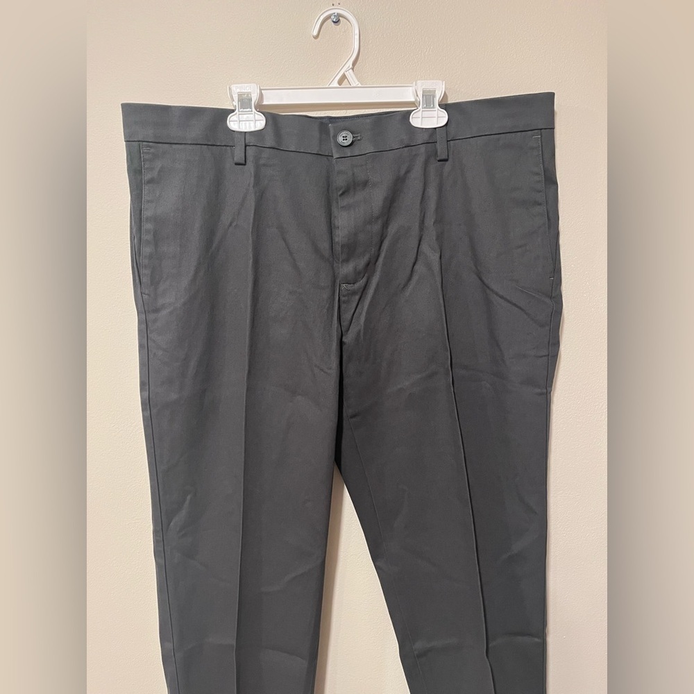 Dockers Flex Comfort Signature Khaki Straight Fit Dress Pants 38x30 - Picture 2 of 12